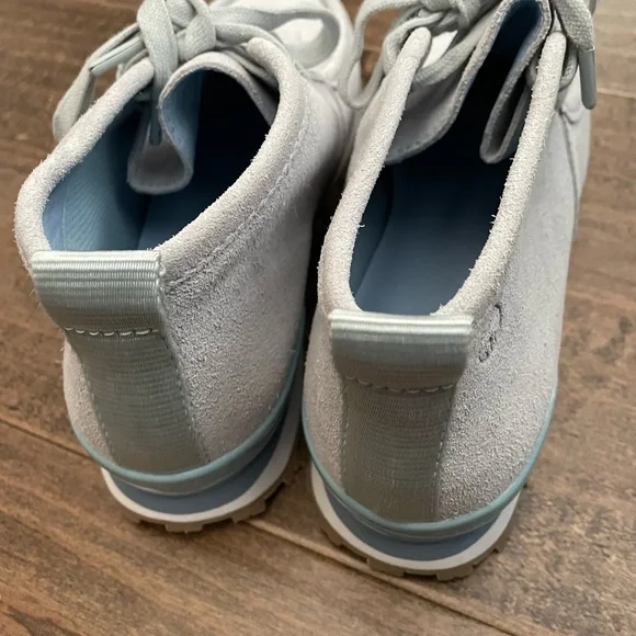 Tory Sport Light Blue Chukka Sneaker Size 8M - Picture 4 of 8